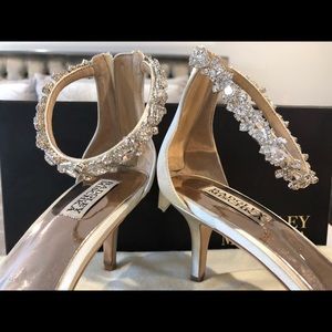 Badgley mischka bridal shoes